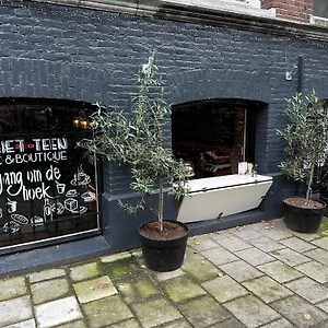 *** Bed & Breakfast Nine(t)teen Nederland