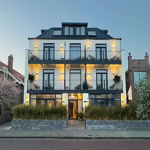 Boutique At Sea Hotel